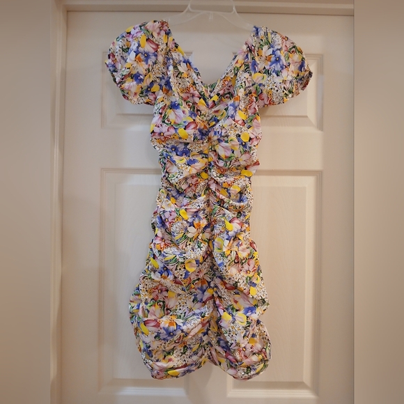 Zara Mini Ruched Floral Puff Sleeve Bodycon Dress Size Small - Picture 7 of 8